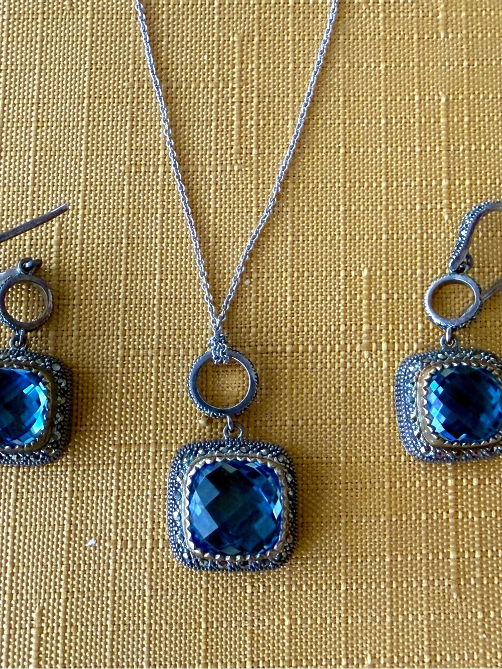 MARC 925 Silver THAILAND with Blue center stones